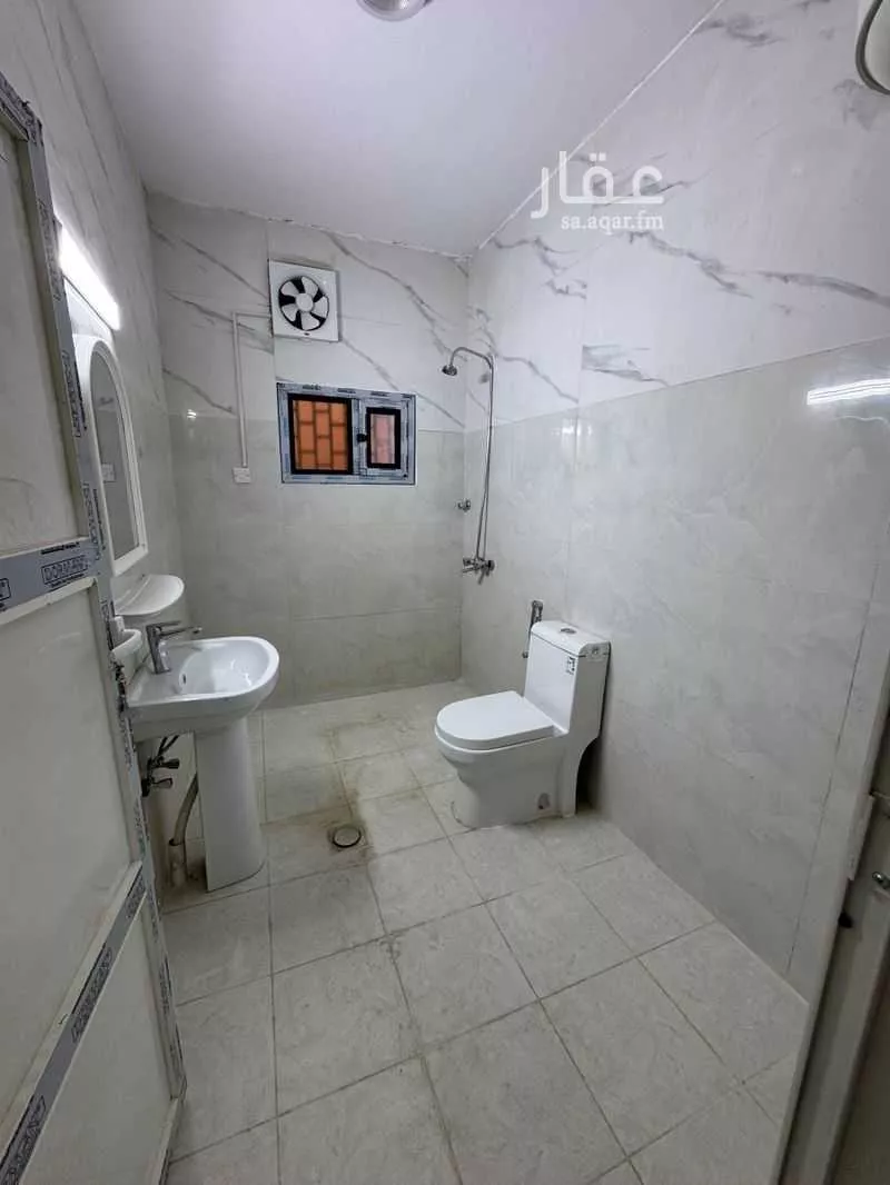 عمارة 450 م² في جرير 8