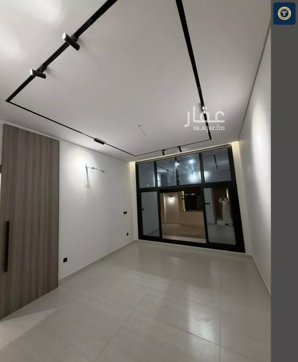 شقة 4 غرف في النزهة 8