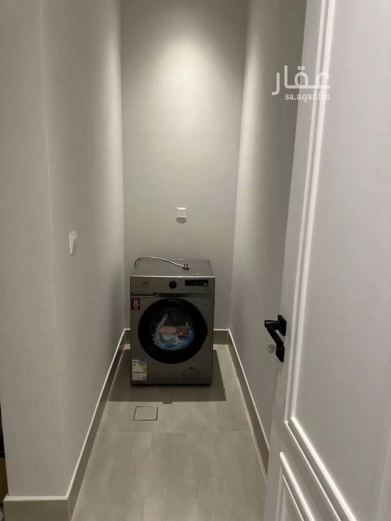 3 bedroom apartment in Al Malqa 12