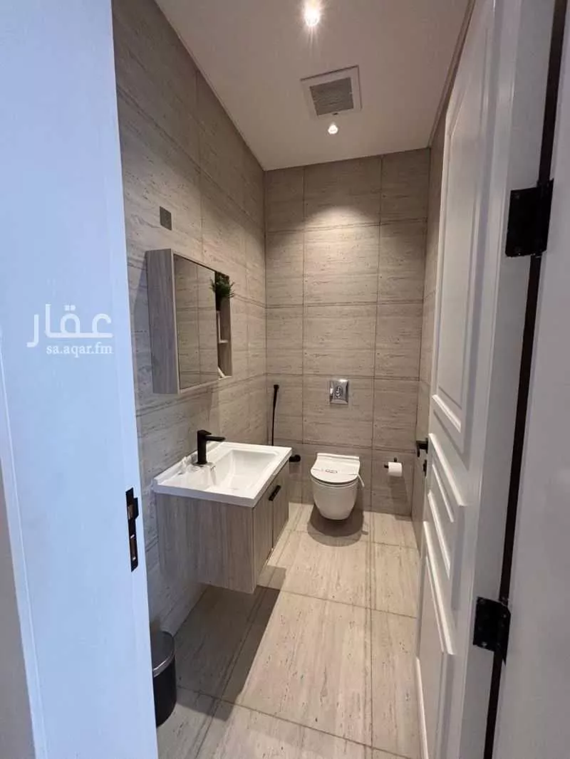 3 bedroom apartment in Al Malqa 13