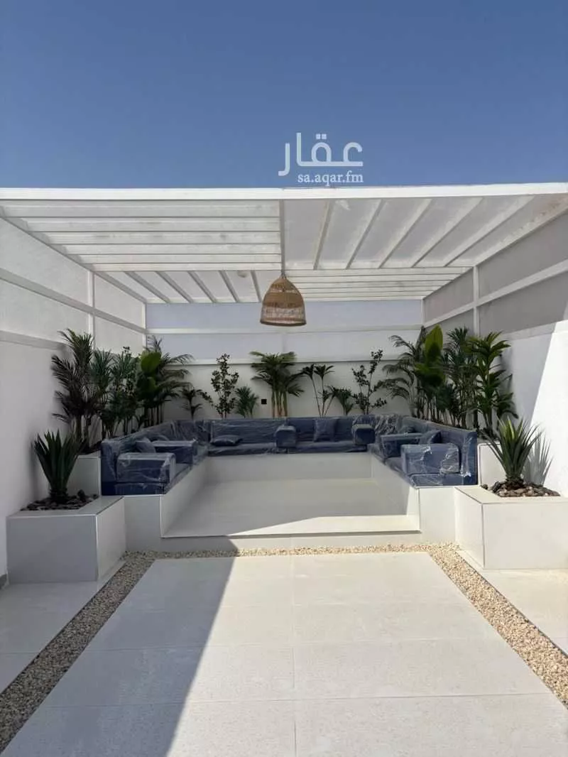 3 bedroom apartment in Al Malqa 16