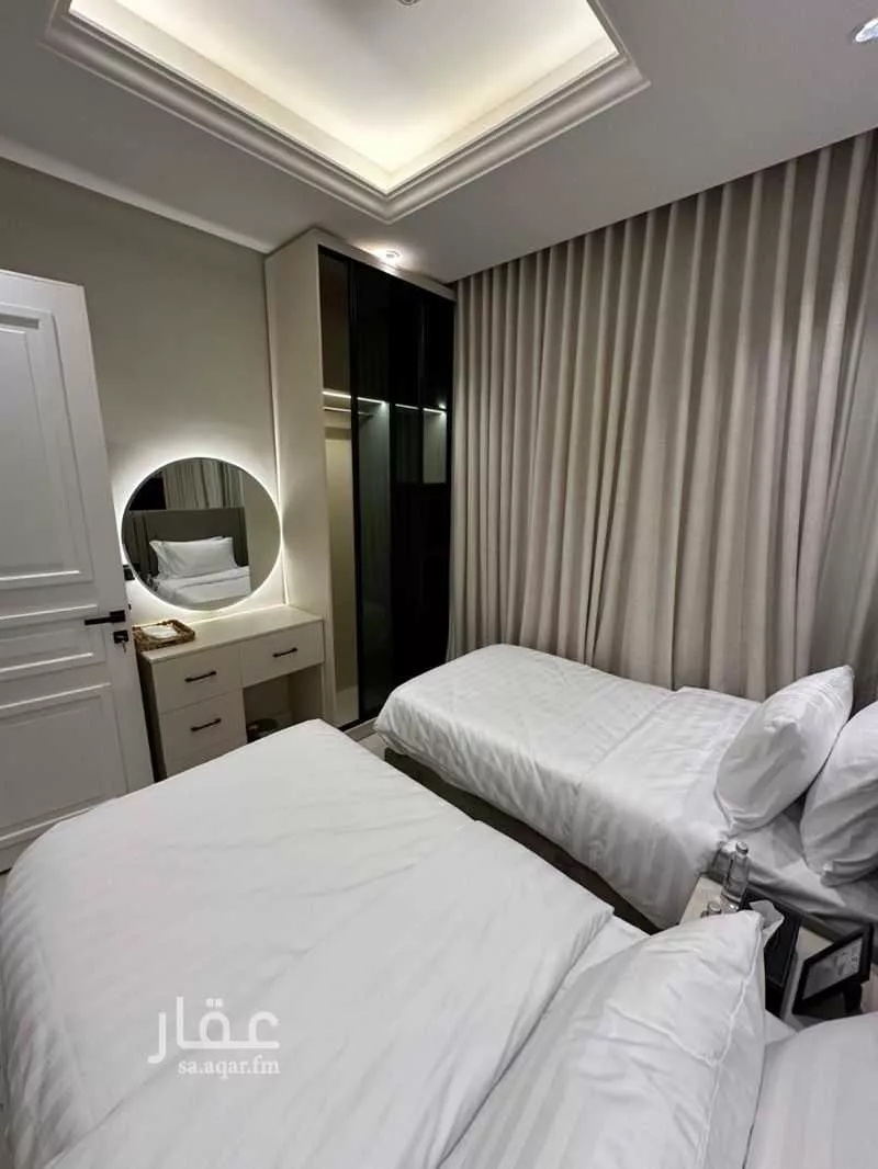 شقة 3 غرف في الملقا 8