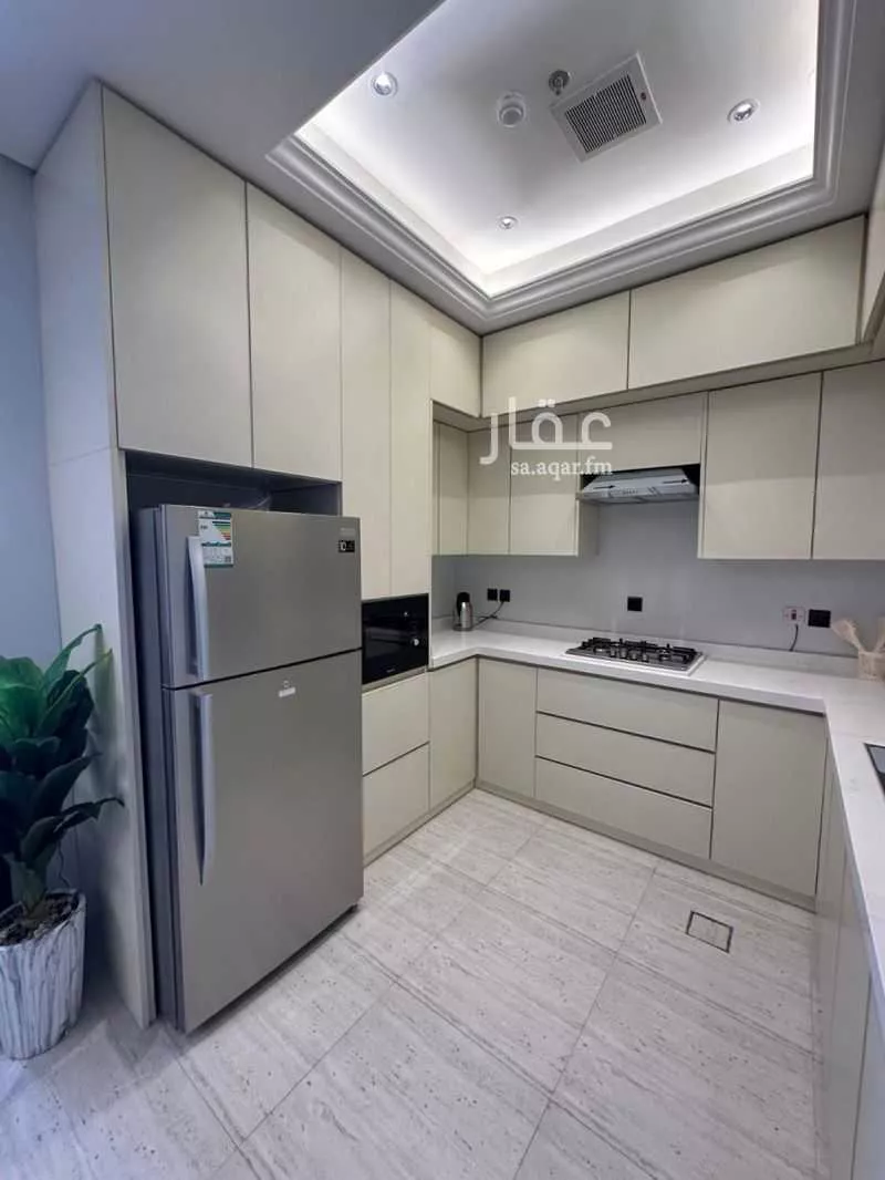 شقة 3 غرف في الملقا 5