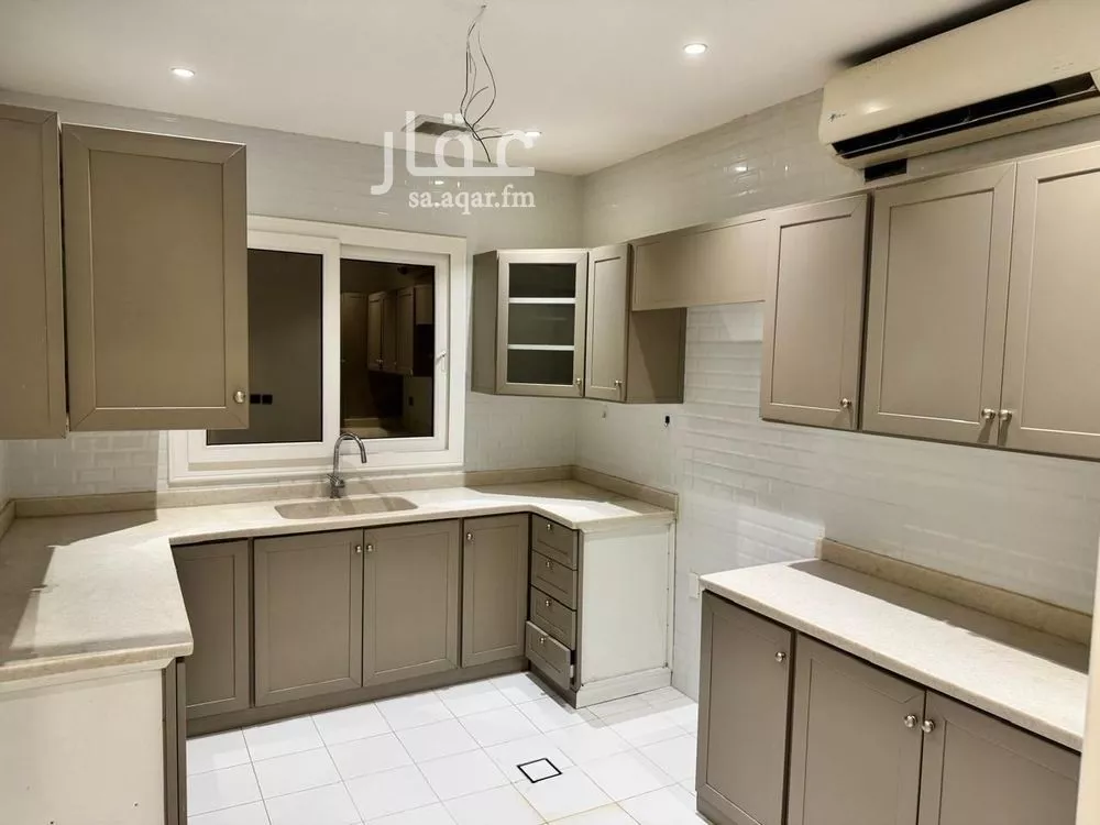 4 bedroom apartment in At Tahliyah 6