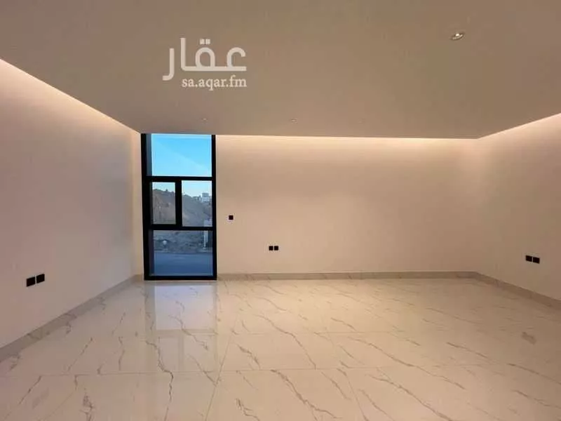 5 bedroom villa in Al Narjis 7