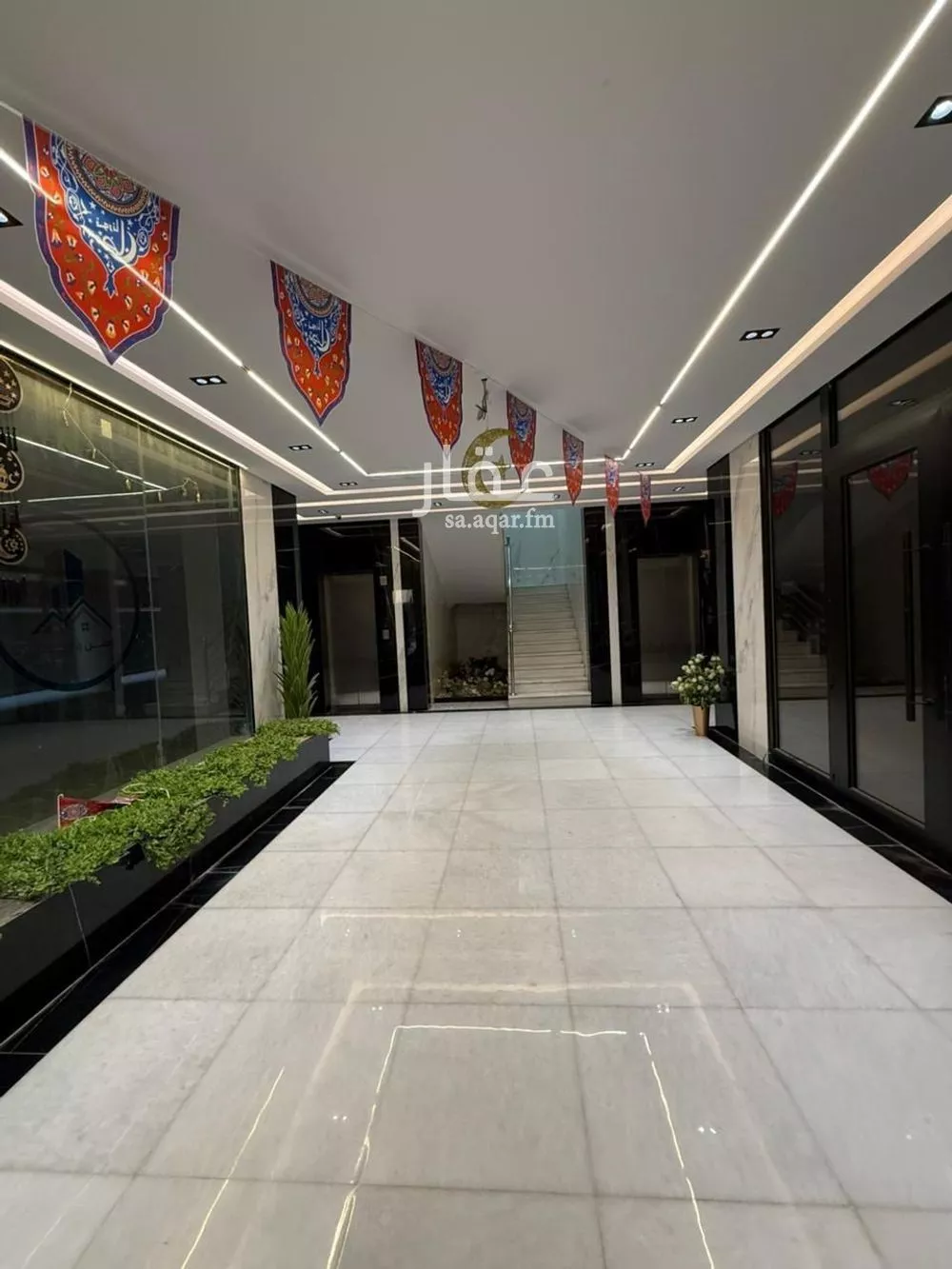 شقة 5 غرف في مدائن الفهد 4