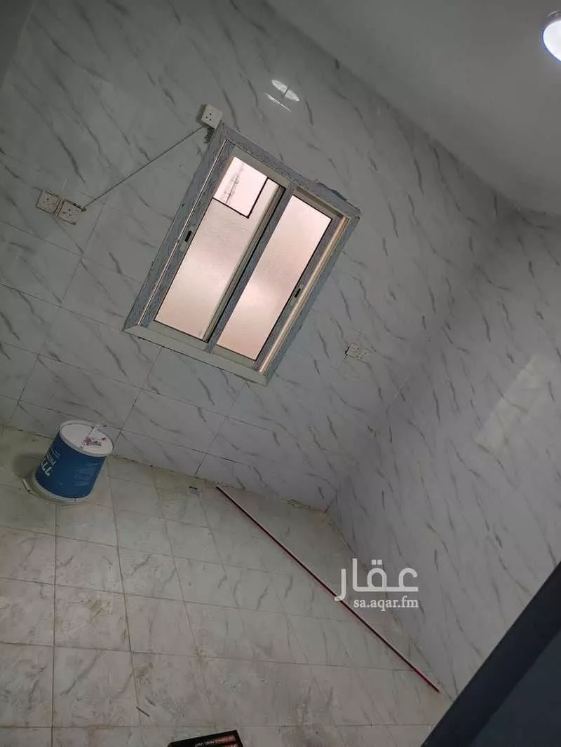 فيلا 3 غرف في العزيزية 8