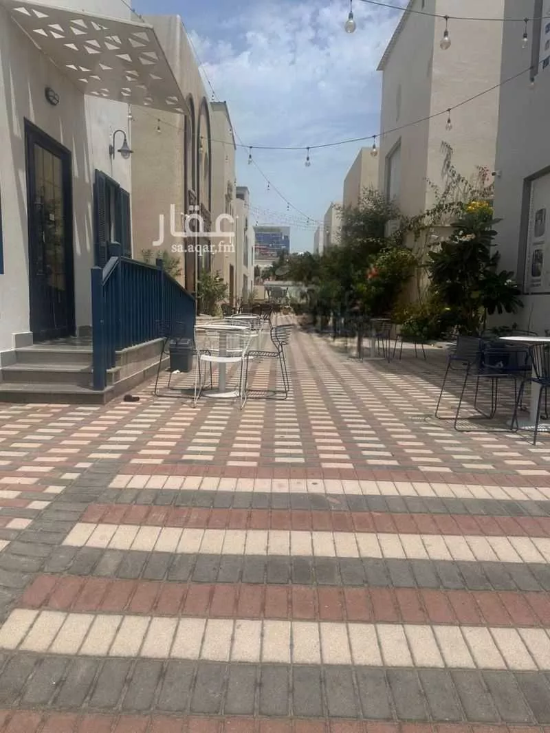 محل 241 م² في الخبر الشمالية 3