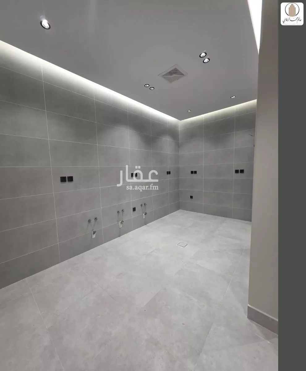 شقة 4 غرف في الروضة 13