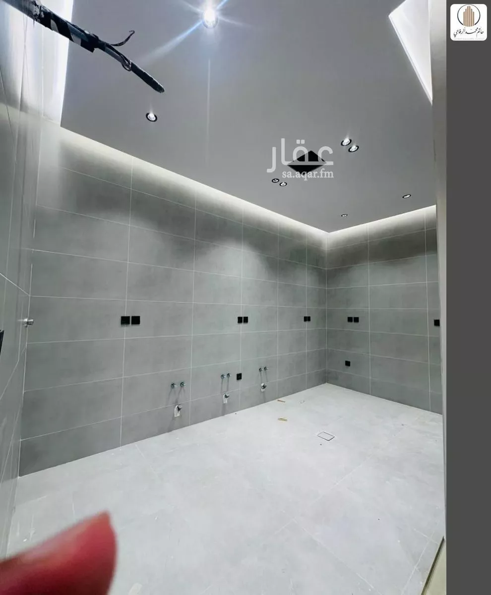 شقة 4 غرف في الروضة 6