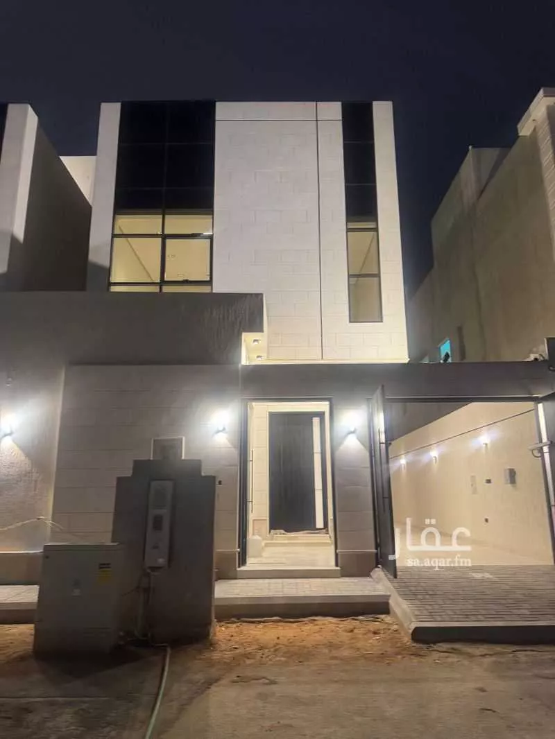 8 bedroom villa in Al Maizilah, Riyadh 10