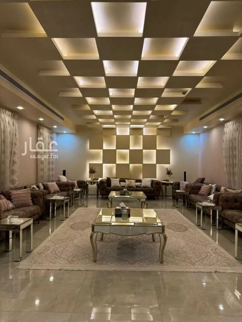 فيلا 7 غرف في طيبة 6