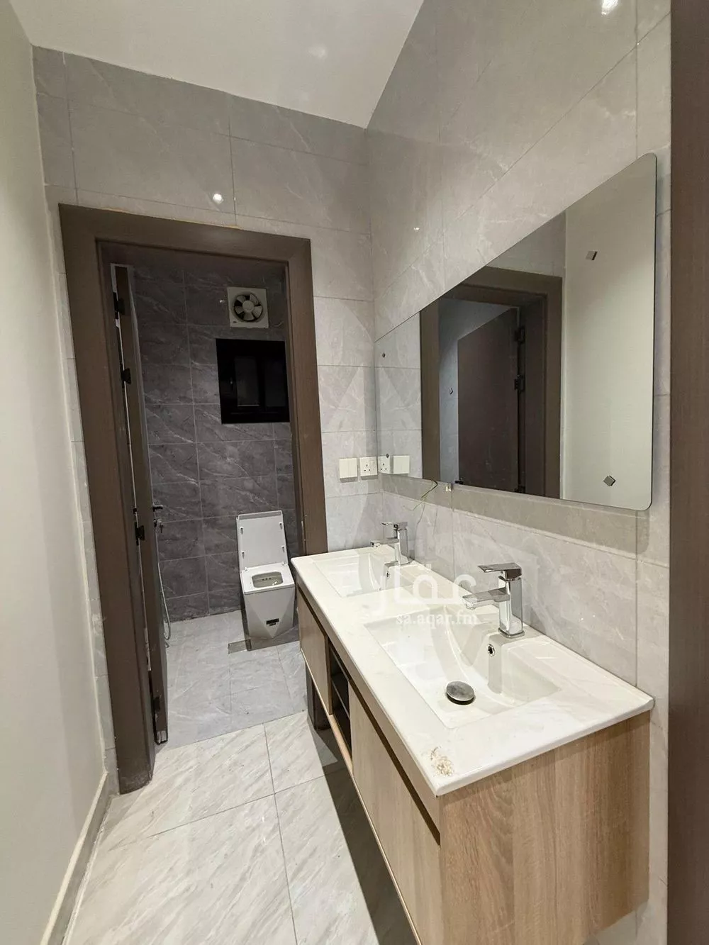 شقة 5 غرف في مدائن الفهد 9