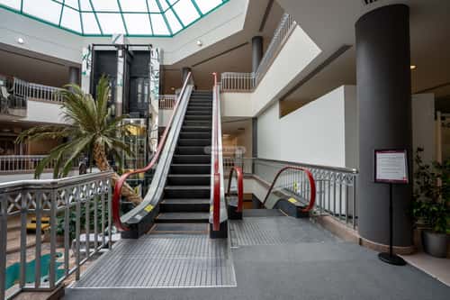 مكتب 10829 م² في الروضة 2