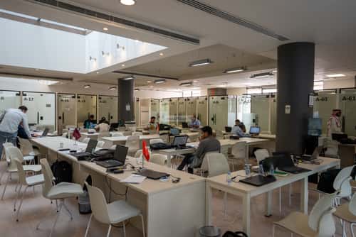 مكتب 10829 م² في الروضة 4