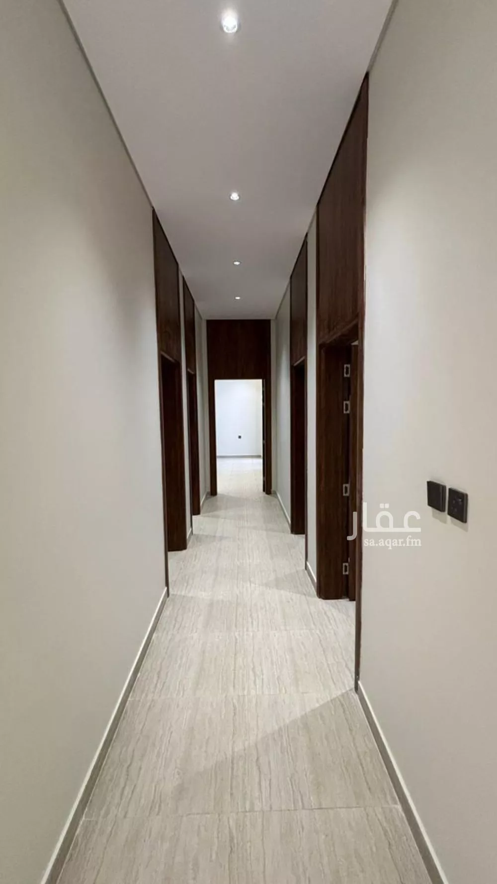 دور 5 غرف في نبلاء 4