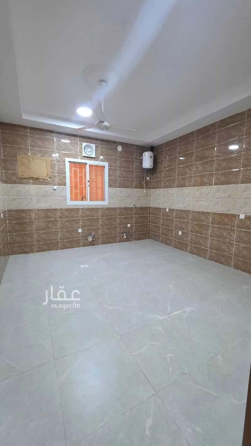 624 sqm building in Al Sawari 11