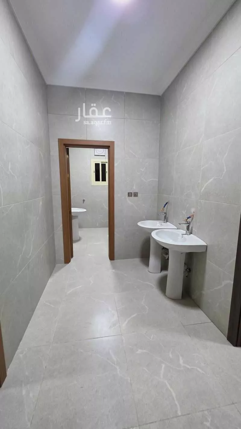 624 sqm building in Al Sawari 15