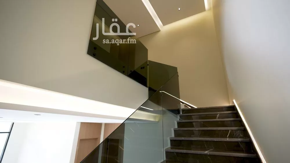 3 bedroom floor in Al Qairawan 12