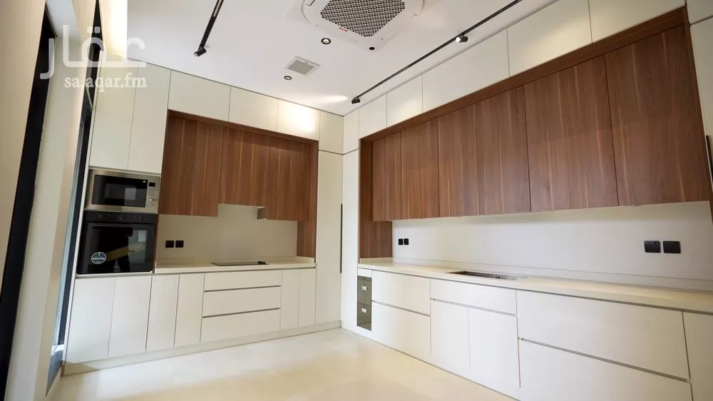 3 bedroom floor in Al Qairawan 7