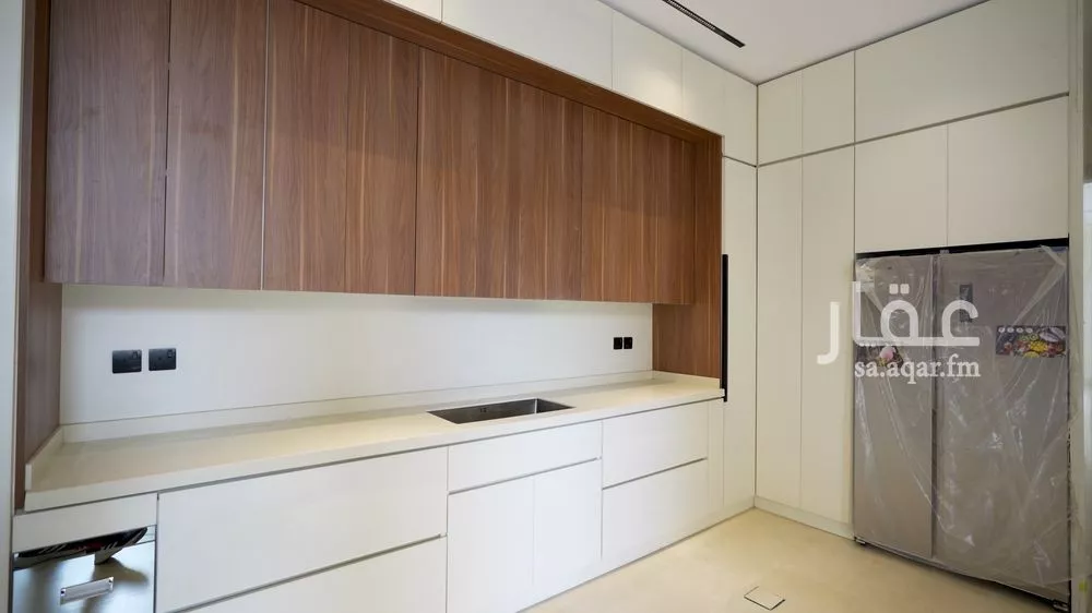 3 bedroom floor in Al Qairawan 8