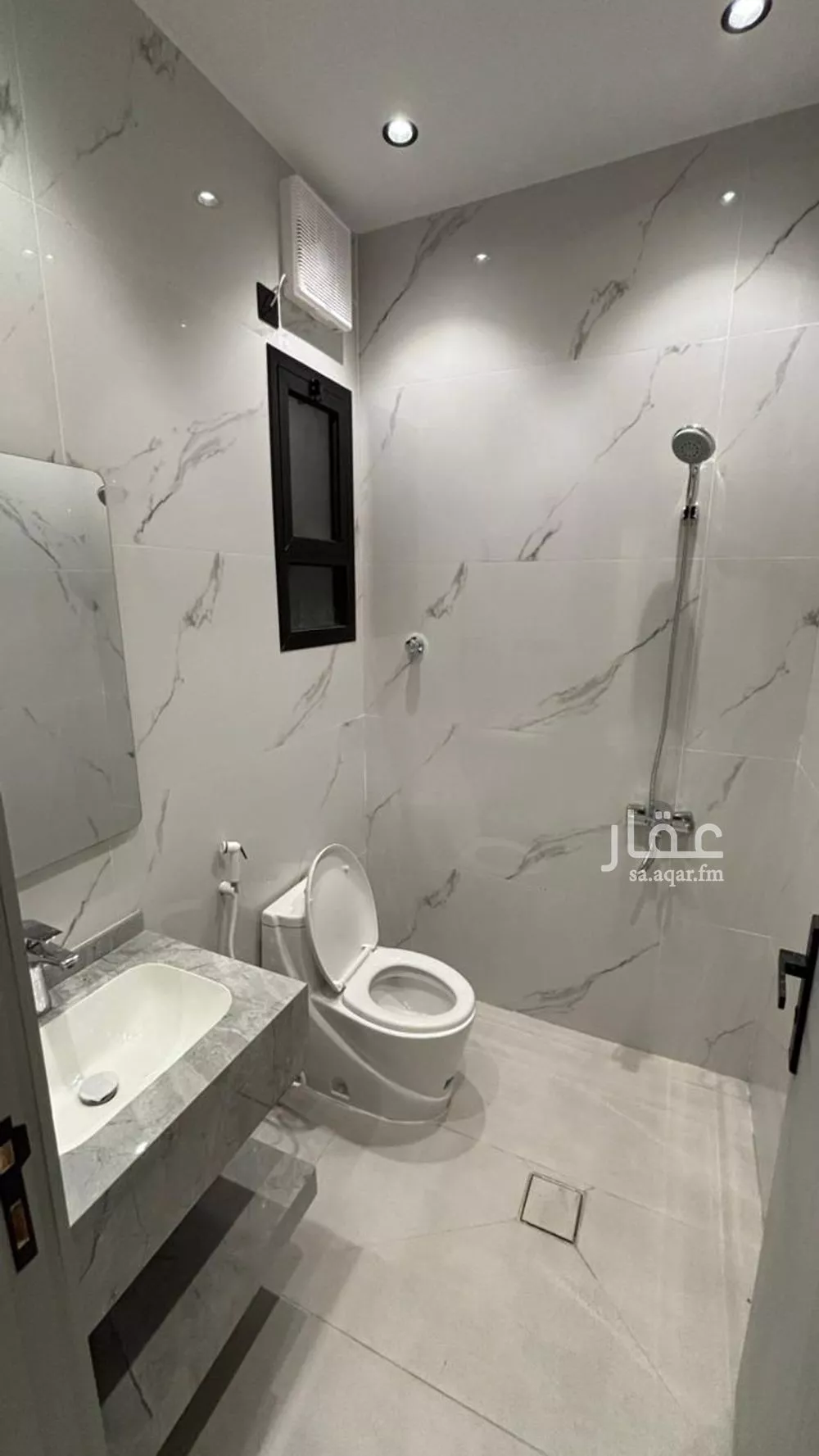 شقة 5 غرف في كتانة 9