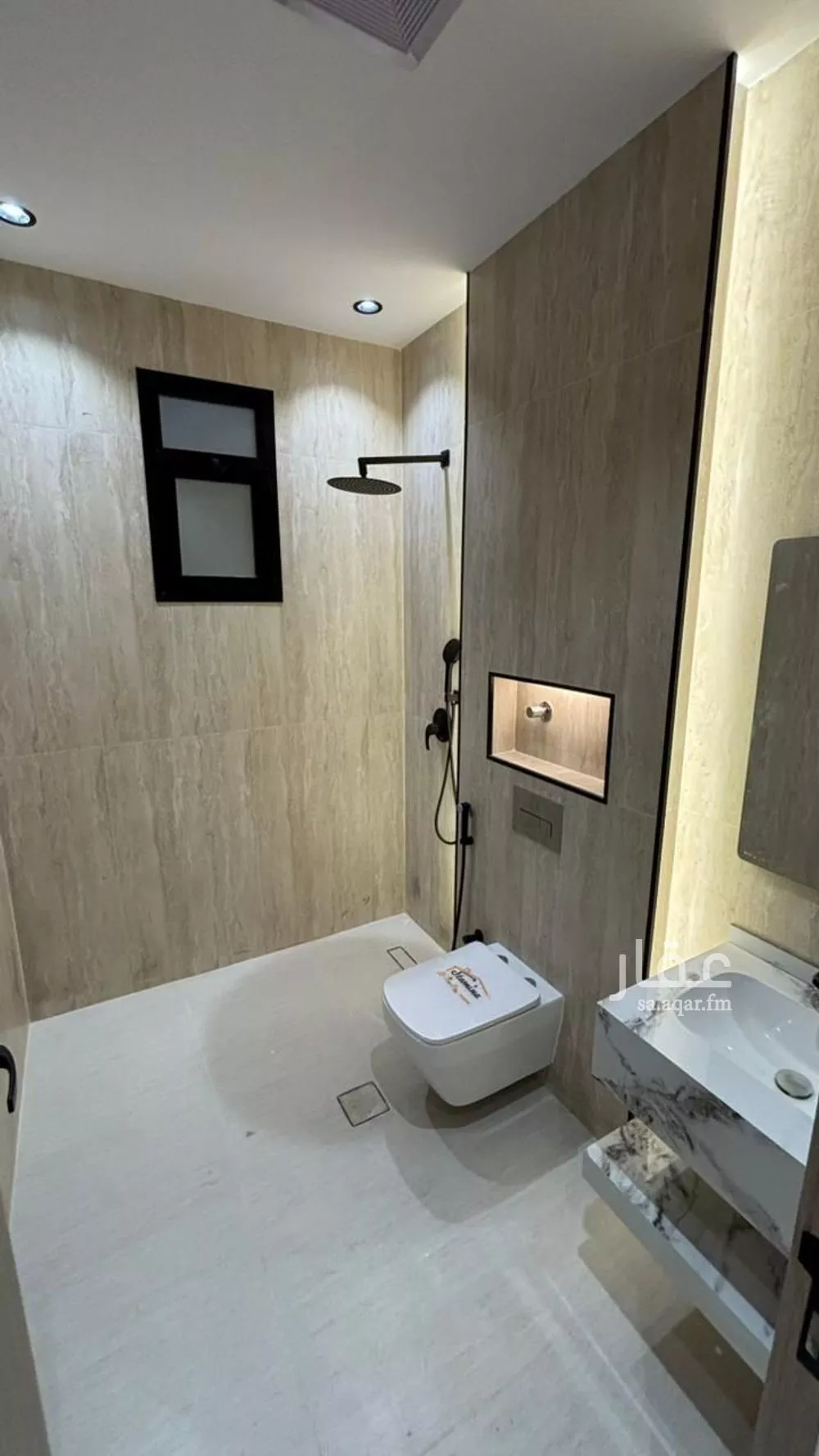 شقة 5 غرف في الدفاع 6