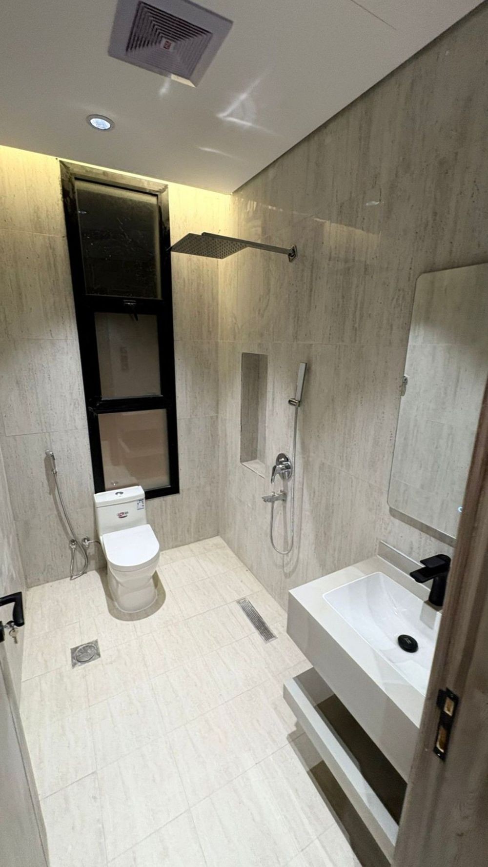 5 bedroom apartment in Warqan, Madinah 15
