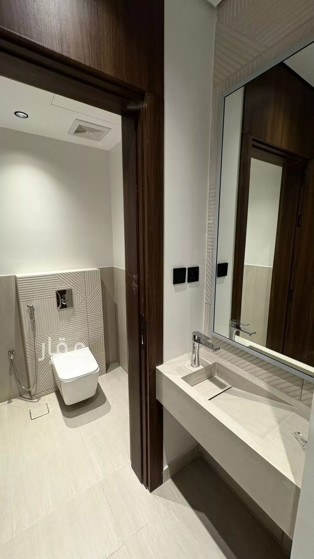 شقة 4 غرف في شوران 7