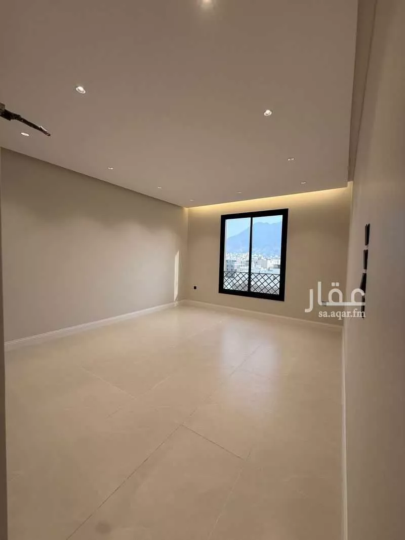 5 bedroom apartment in Batha Quraysh 3