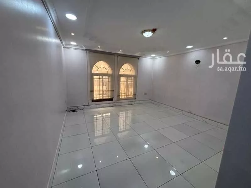 مكتب 750 م² في المزروعية 9