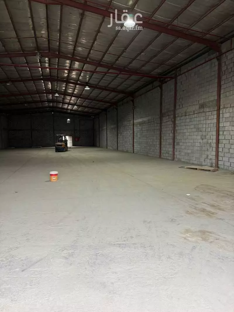 مستودع 750 م² في الخالدية الشمالية 3