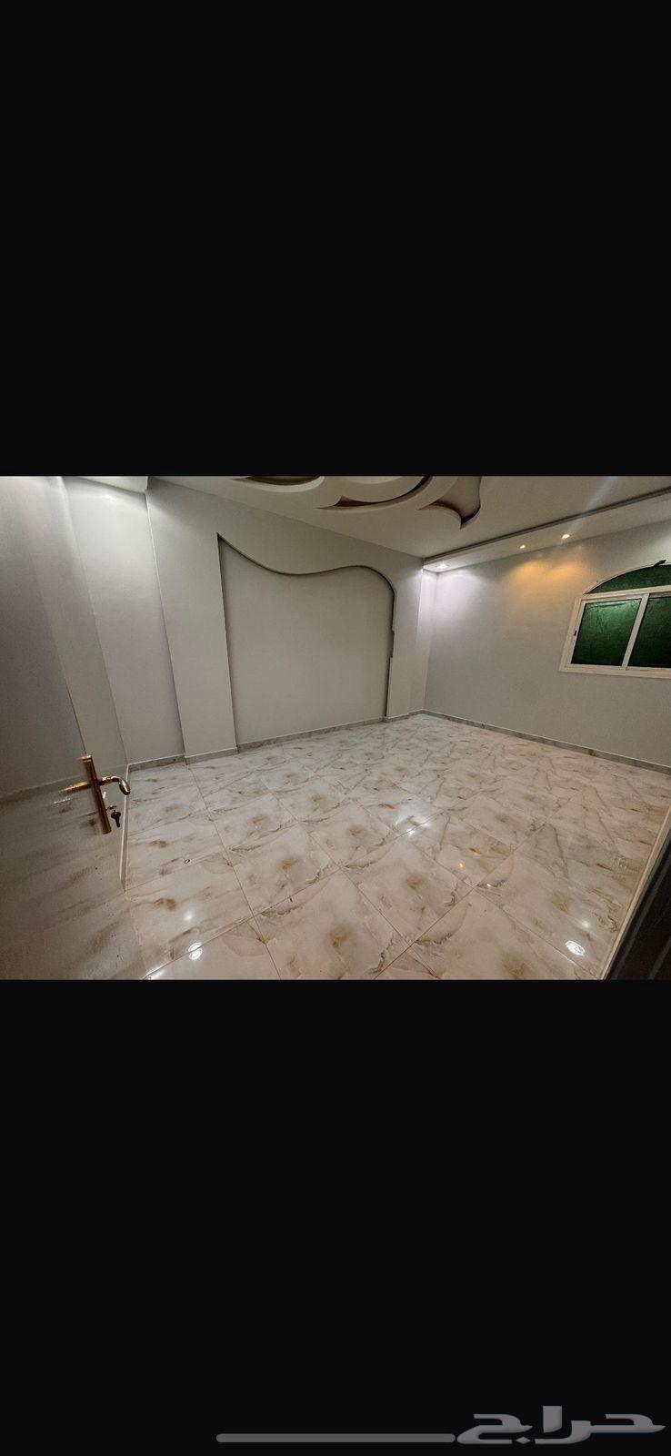 شقة 3 غرف في الرمال 9