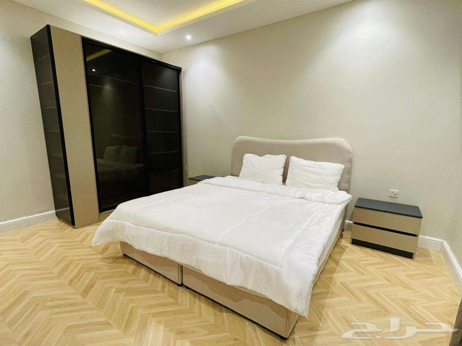 شقة 1 غرف في الحمراء 8