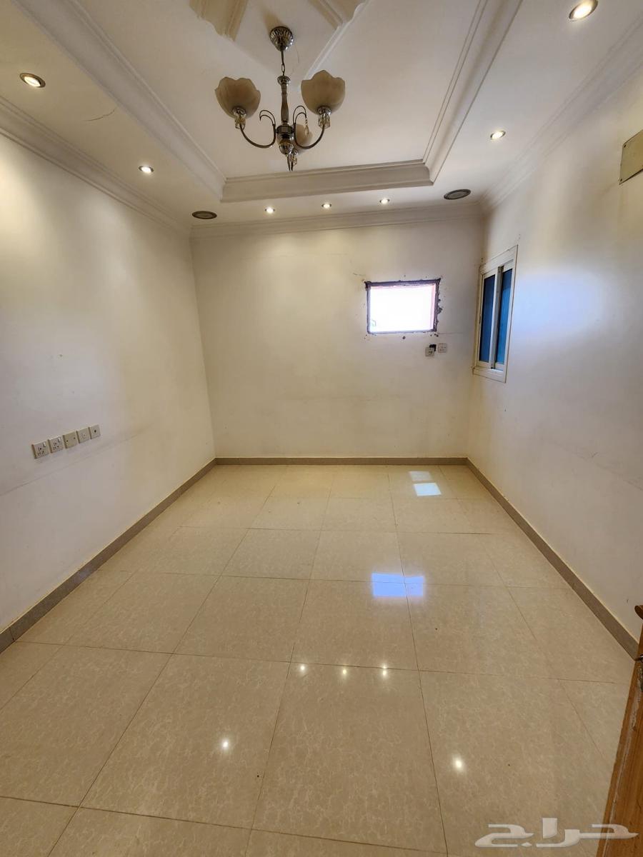 فيلا 4 غرف في ظهرة لبن 6