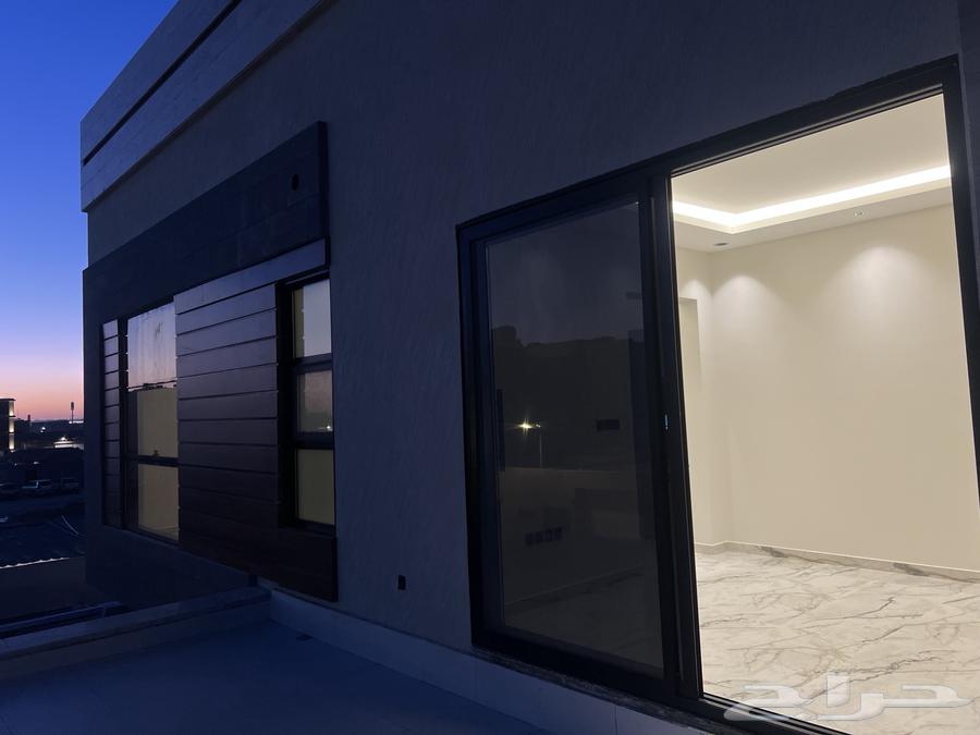 شقة 4 غرف في العارض 22