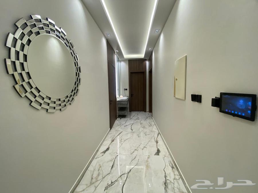 شقة 4 غرف في العارض 8