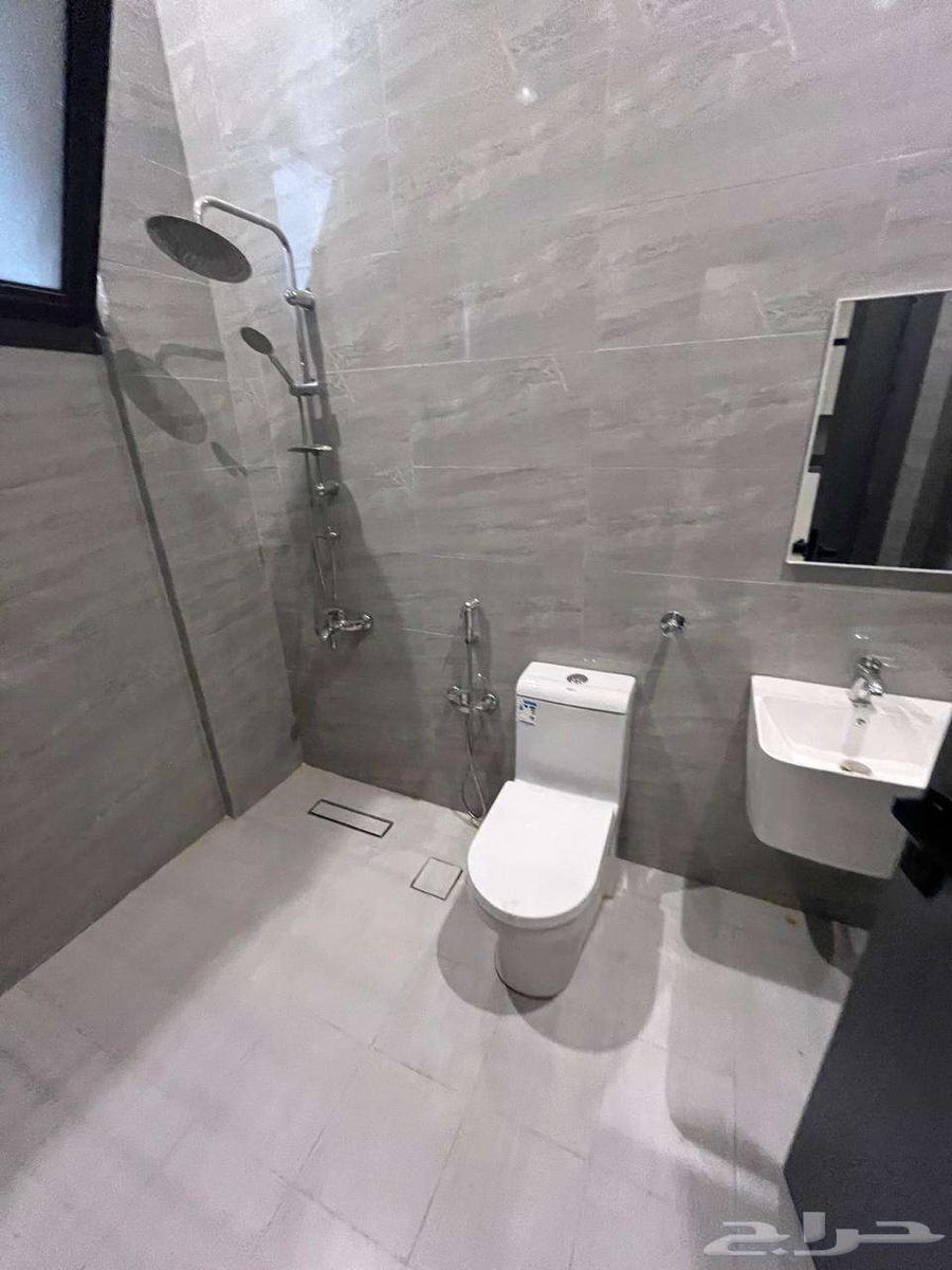 شقة 2 غرف في العارض 5