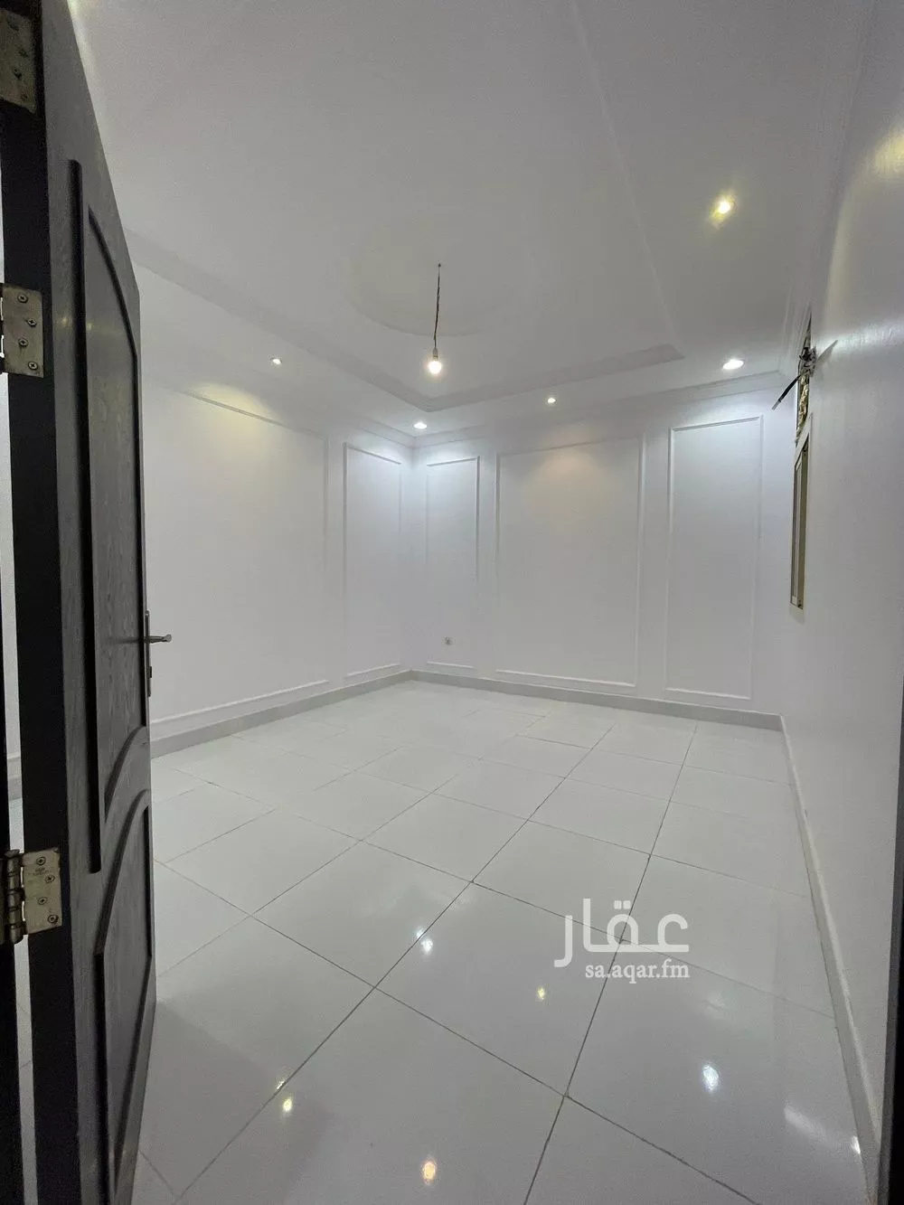 شقة 3 غرف في الشراع 12