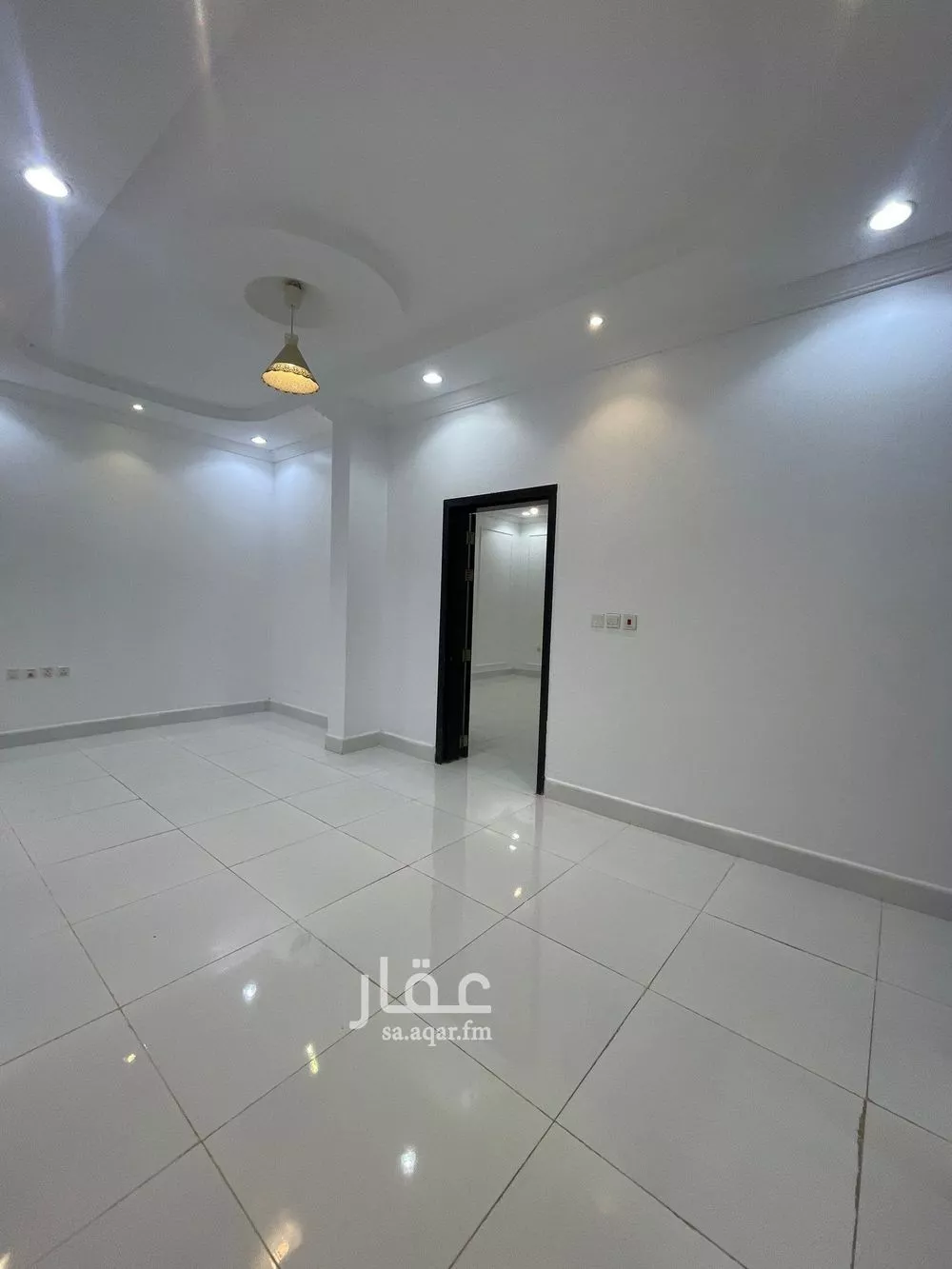 شقة 3 غرف في الشراع 7