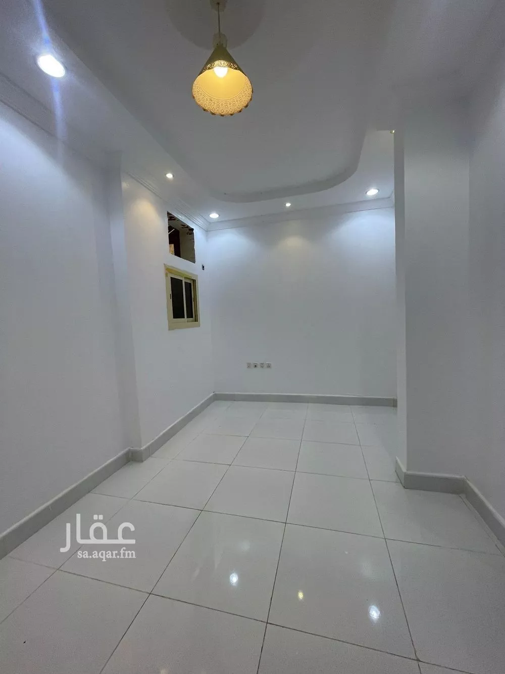 شقة 3 غرف في الشراع 10