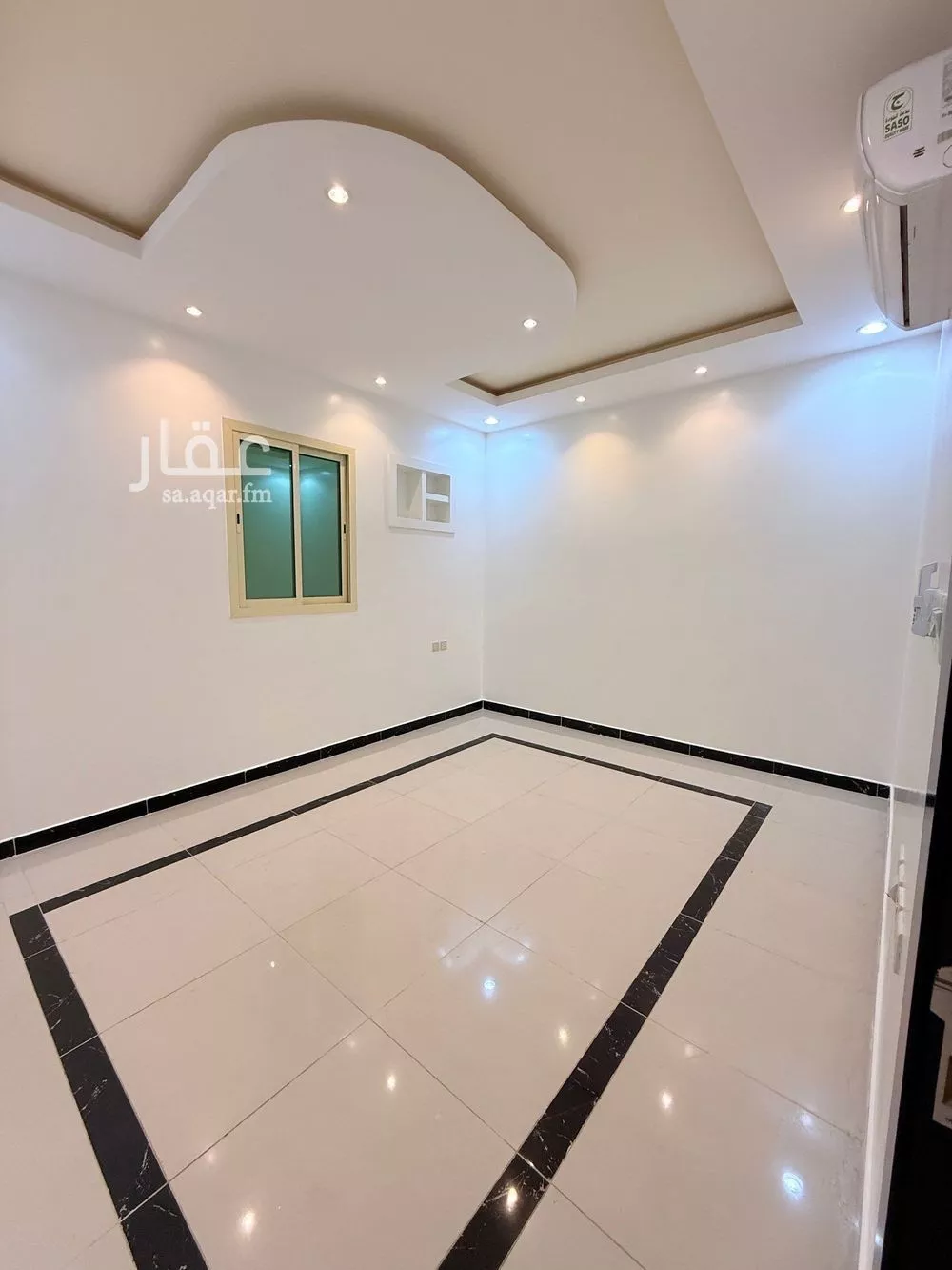 شقة 4 غرف في العارض 12