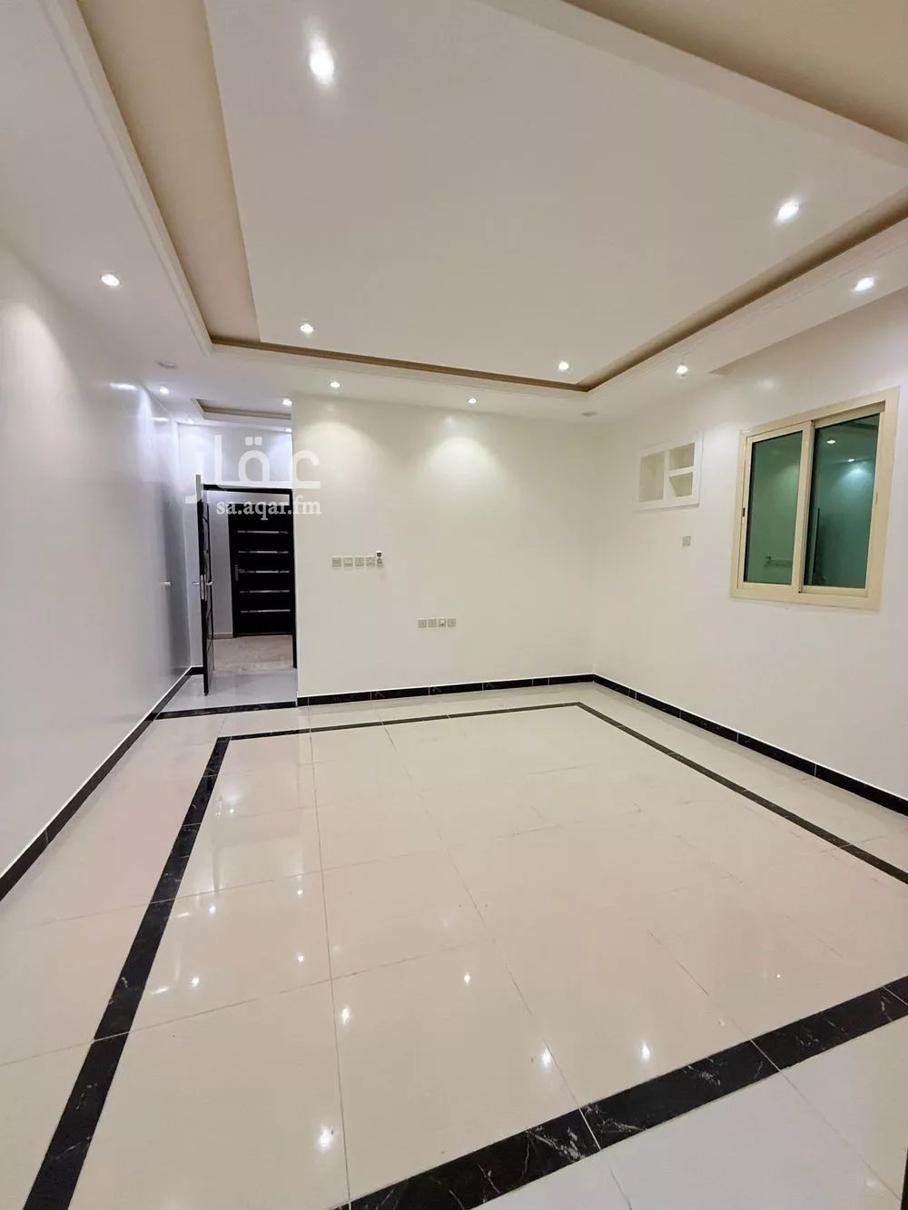 شقة 4 غرف في العارض 6