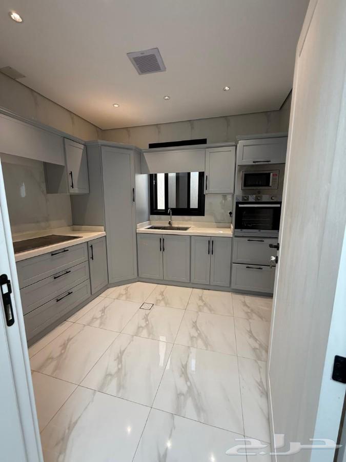 3 bedroom apartment in Al Rimal 9