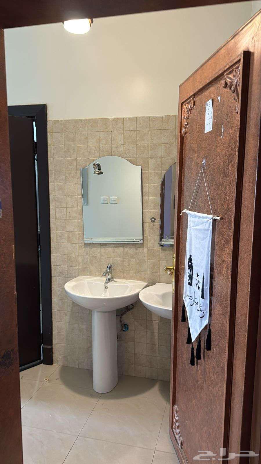 شقة 1 غرف في العقيق 4