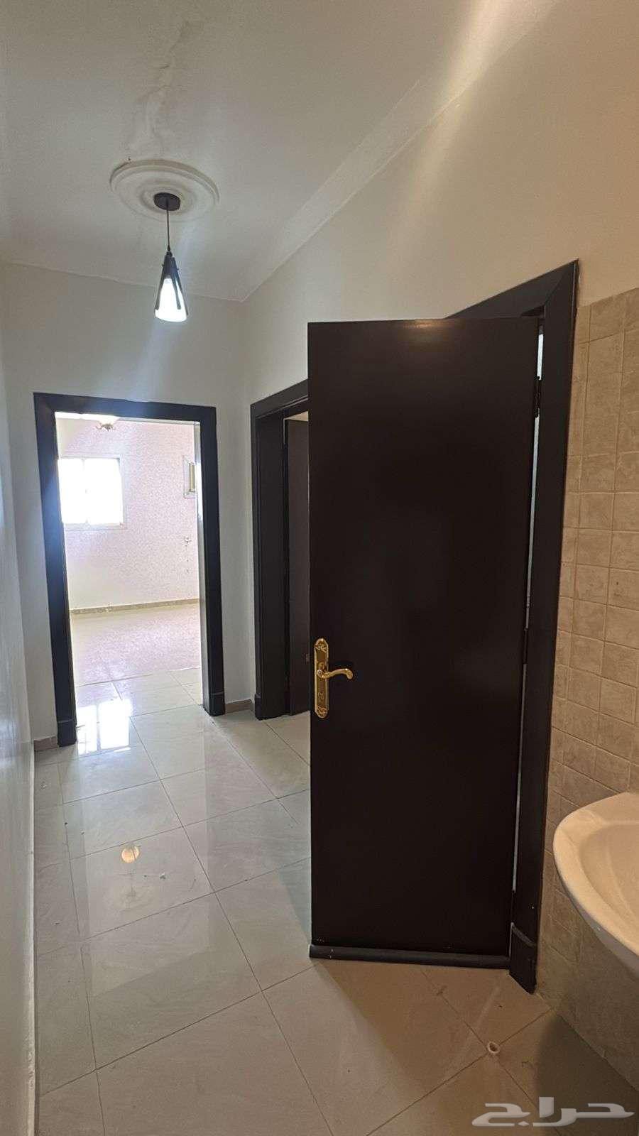 شقة 1 غرف في العقيق 6