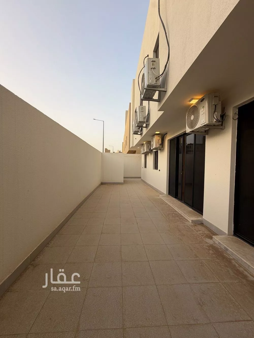 شقة 4 غرف في الرمال 18