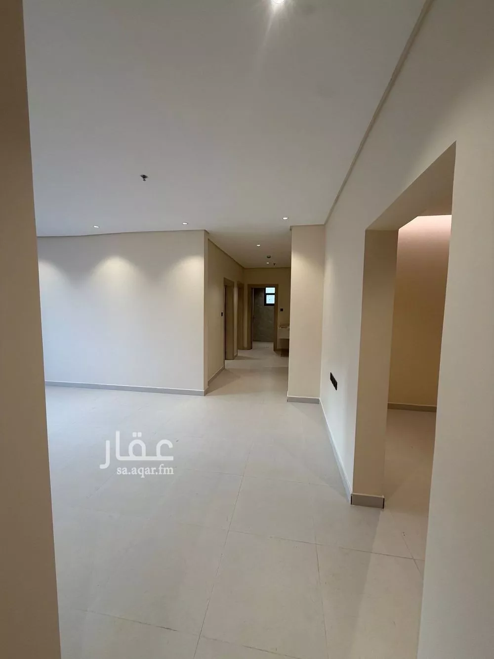 شقة 4 غرف في الرمال 6