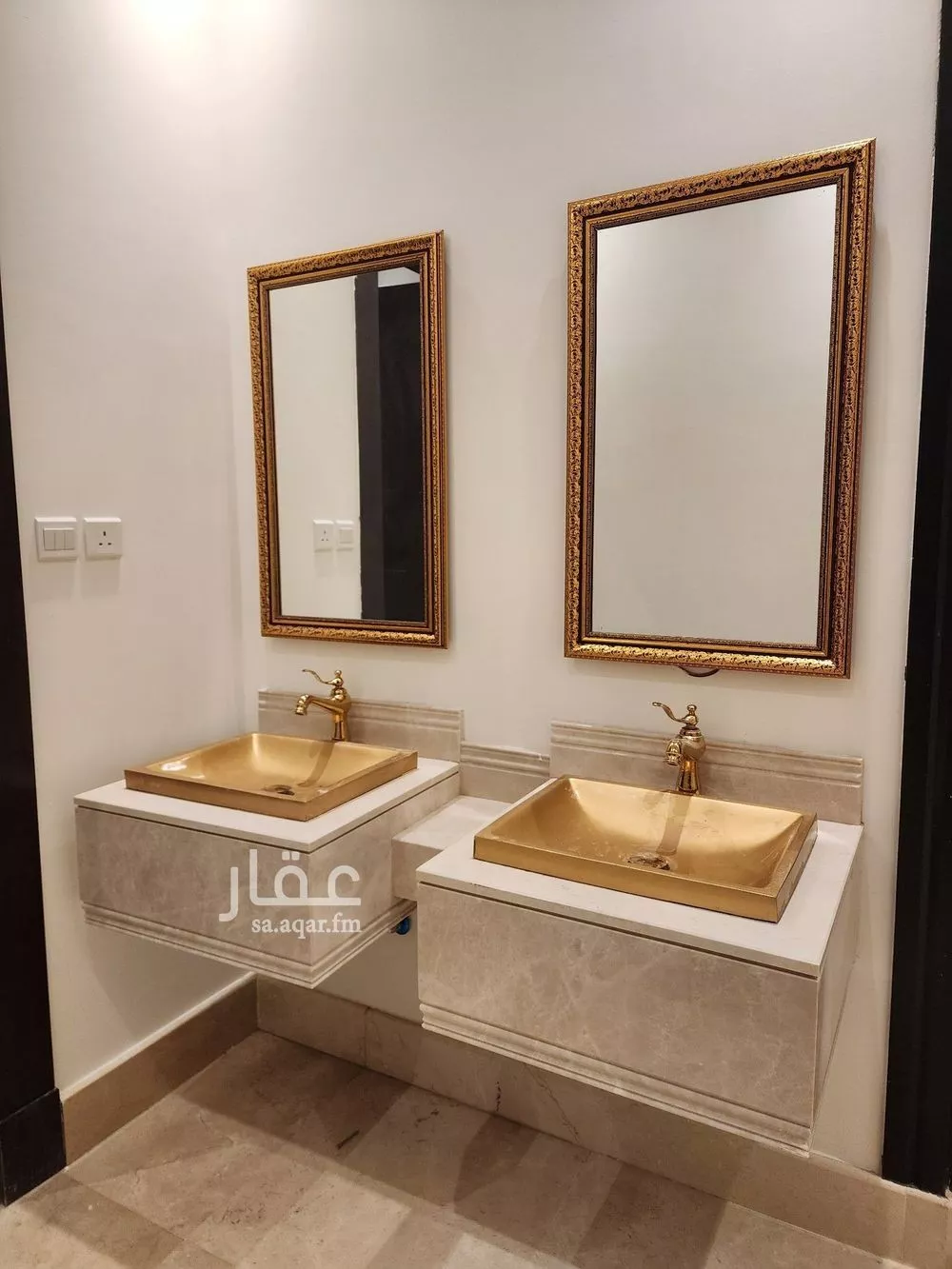 3 bedroom floor in Al Malqa 14