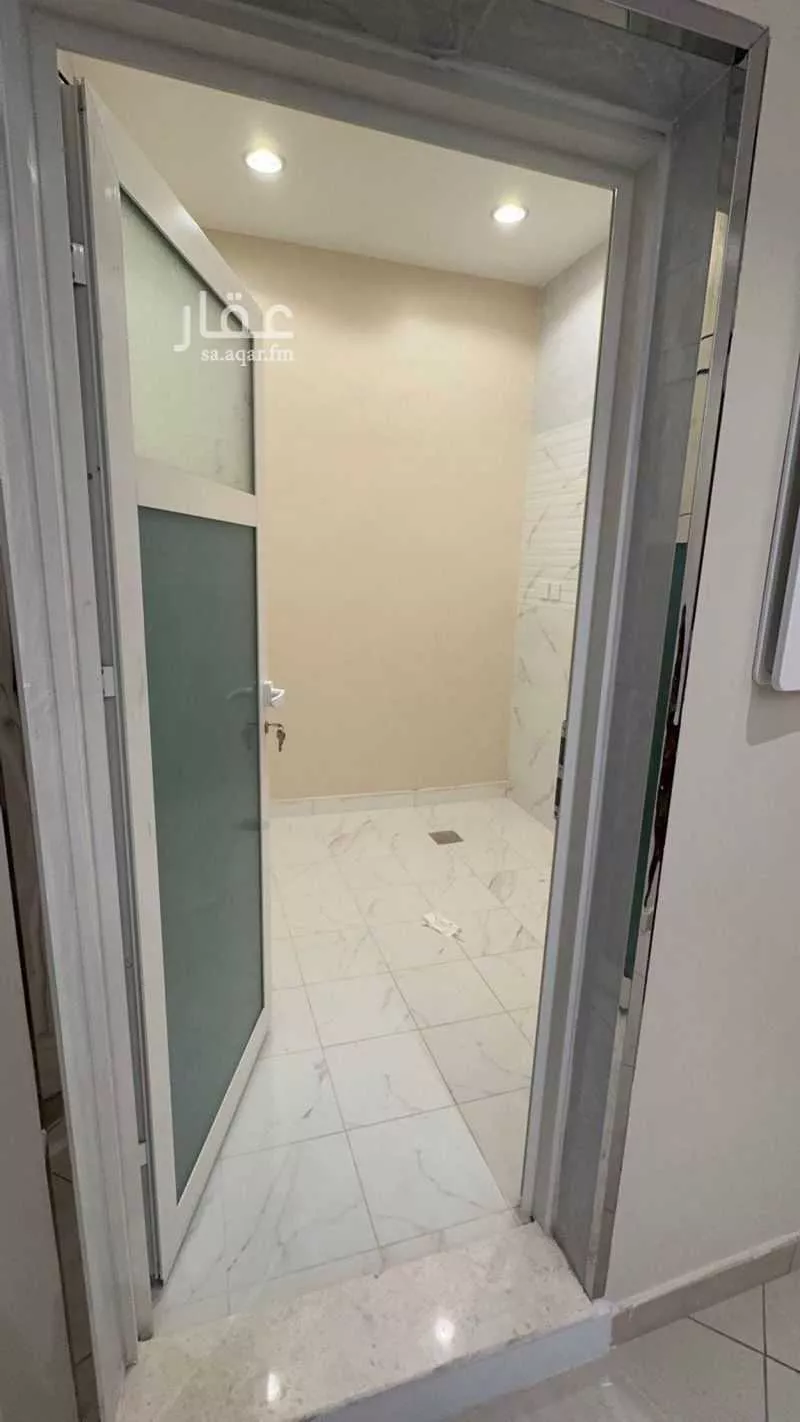 4 bedroom apartment in Al Marwa 4